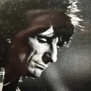 A close up of the face of keith richards