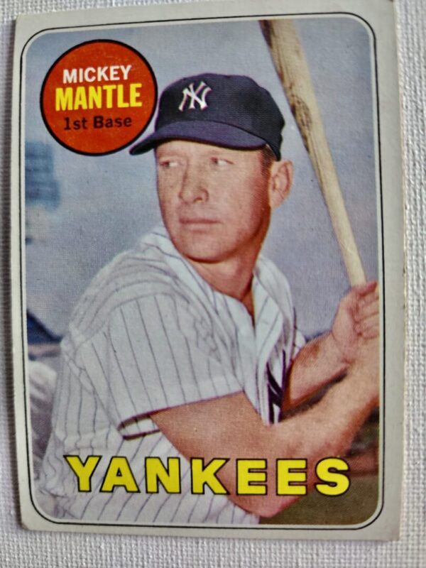 Mickey Mantle baseball card, New York Yankees.