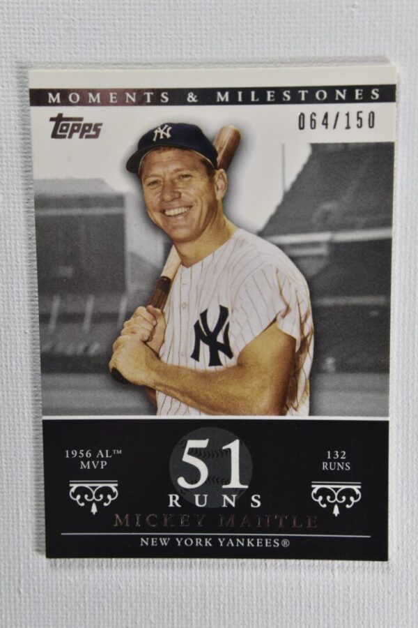 Mickey Mantle baseball card, New York Yankees.