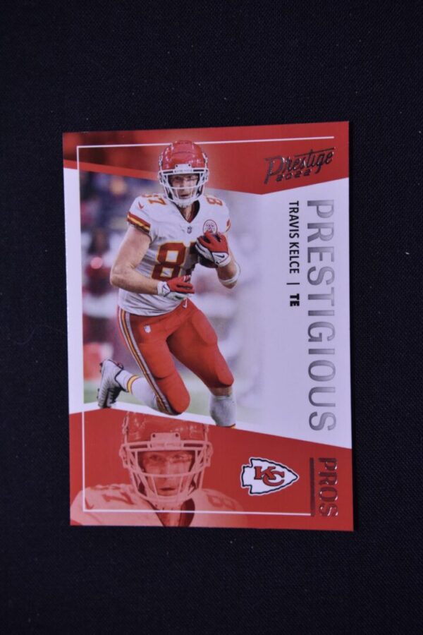 Travis Kelce 2022 Prestige Football Card