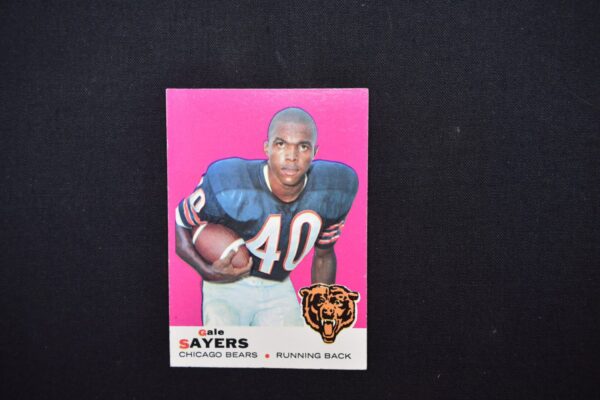 Gale Sayers Chicago Bears football card.