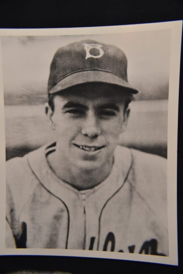 Black and white photo of a baseball player.