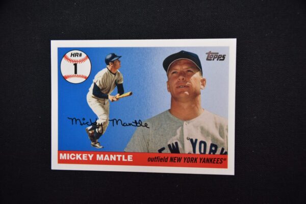 Mickey Mantle baseball card, New York Yankees.