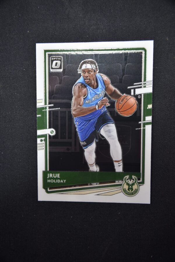 Jrue Holiday Milwaukee Bucks basketball card.