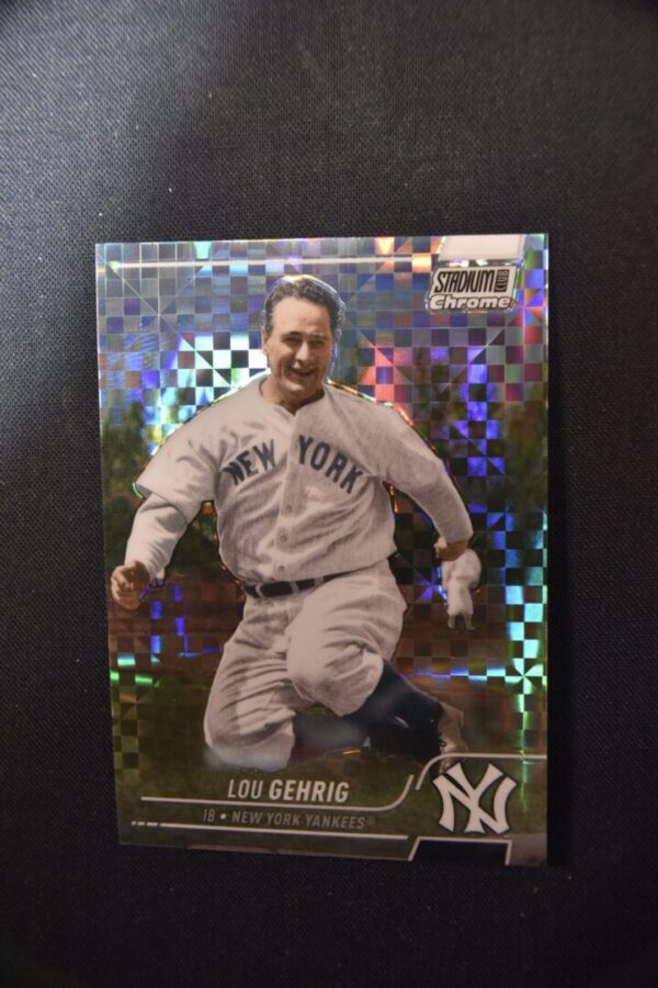 Lou Gehrig baseball card, Stadium Chrome.