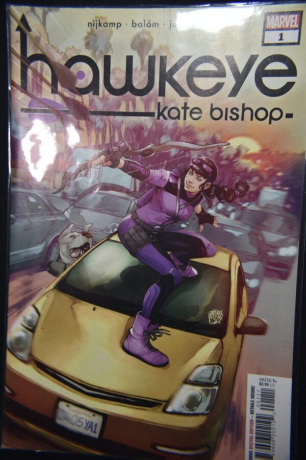 Hawkeye #1 comic cover featuring Kate Bishop.